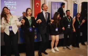 BÜYÜKELÇİLER TRABZON'DA HORON OYNADI