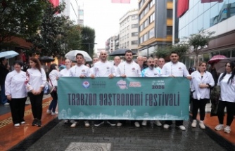 BÜYÜKŞEHİR’DEN GASTRONOMİ FESTİVALİ’NE COŞKULU KORTEJ