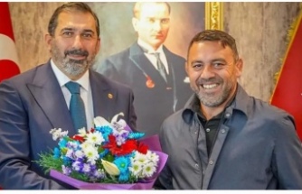Gençlik ve Spor Bakan Yardımcısı Hamza Yerlikaya, Trabzonspor Kulübünü ziyaret etti.
