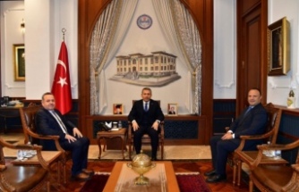 İş adamı Usta Vali Şahin’i ziyaret etti.
