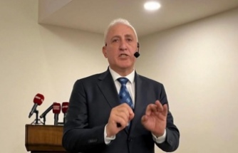 Kazaz'dan Trabzon'a Eleştiri: "Sürtüşerek Zaman Kaybediyoruz"