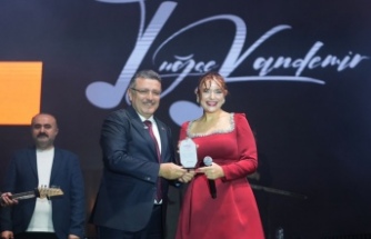 TUĞÇE KANDEMİR TRABZON’DA GASTRONOMİ FESTİVALİ COŞKUSUNU ZİRVEYE TAŞIDI