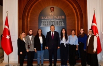 Vali Şahin’i müdür malkoç ziyaret etti.