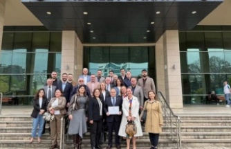 YENİ Parti il yönetim Mazbatasını aldı.