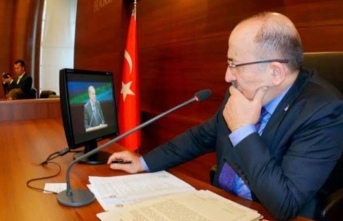 Bir deli 1 kuyuya,1 taş atar 40 akıllı çıkartamaz?