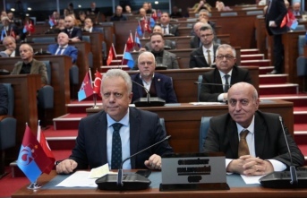 ZORLU: “TRABZON BÜYÜKŞEHİR BELEDİYESİ’NİN BORÇLANMASINI TAKİP EDEMİYORUZ! BU BORÇLAR NASIL ÖDENECEK?”