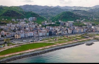 Arsin’de trafik kazası 6 yaralı.
