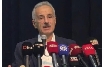 Bakan Uraloğlu Ak Parti ortahisar ilçe divanında konuştu.