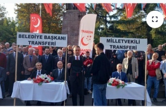 SP ortahisar ilçe  Başkanlığı Atatürk alanına masaları kurdu