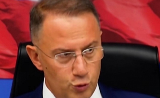 Mehmet Murat Çalık’tan Mektup Var.