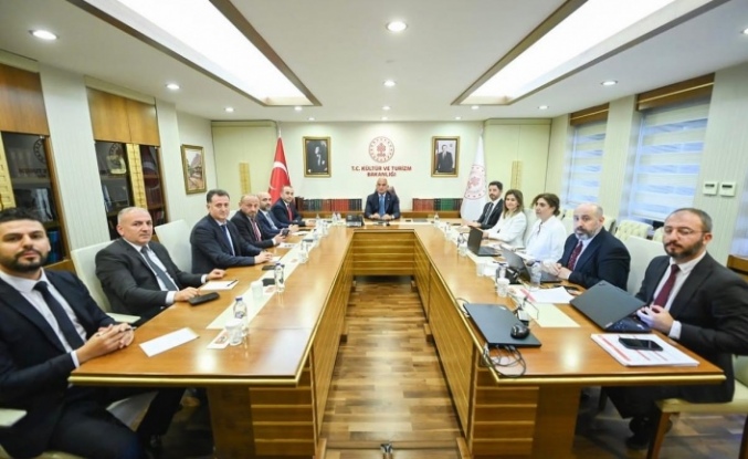 Trabzonlu Turizmciler kültür ve Turizm Bakanı Mehmet Nuri Ersoy’u ziyaret ettiler