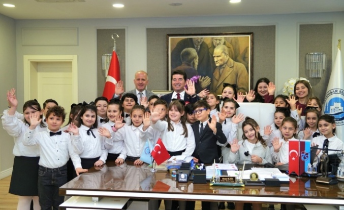 BAŞKAN KAYA, YENİ EĞİTİM ÖĞRETİM YILINI KUTLADI