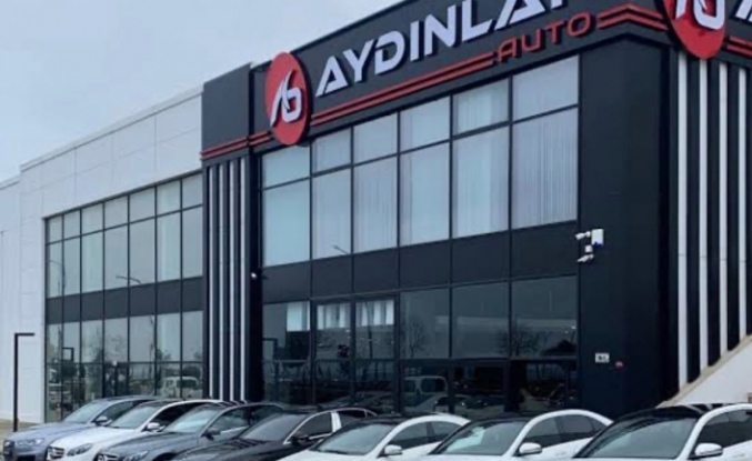 Otomobil fiyatlarında düşüş var.