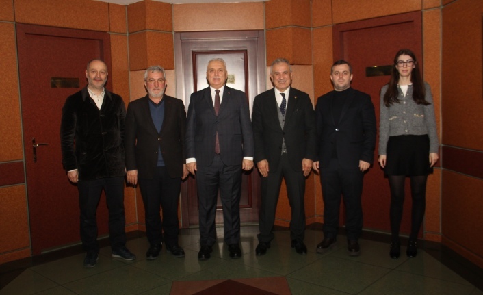 Vali Aziz Yıldırım'dan Borsaya veda ziyareti