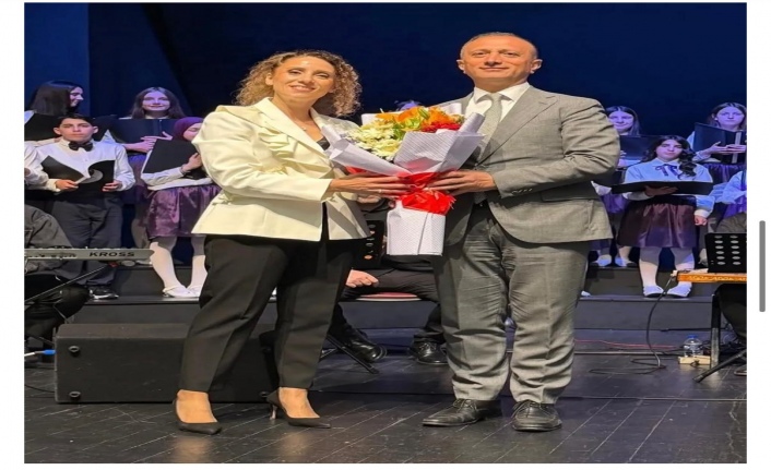 Öğretmen Deniz Aydın’a Teşekkür Çiçeği