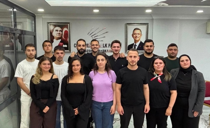 CHP’li Gençler İl Binasında Nöbette