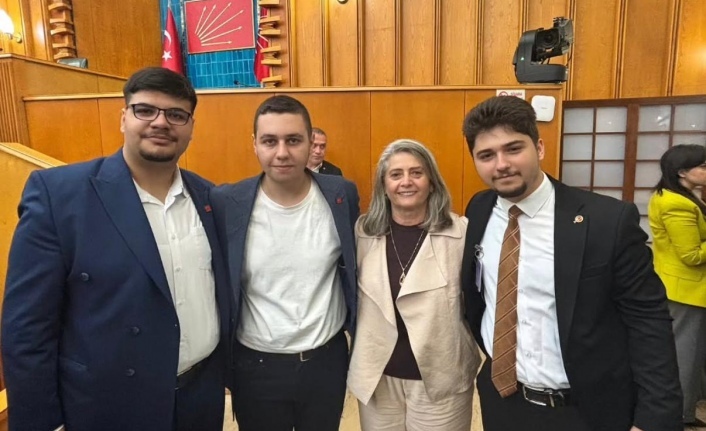 CHP’li Gençler Trabzon Milletvekili Av. Suiçmez’i Ziyaret Ettiler