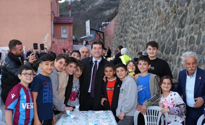 ORTAHİSAR’DA ‘MAHALLE ŞENLİKLERİ’, GÖLÇAYIR’DA BAŞLIYOR