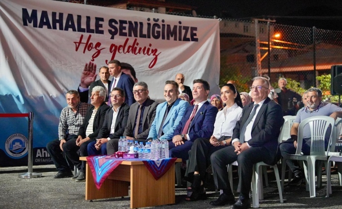 SAYVAN, ‘MAHALLE ŞENLİKLERİ’ İLE UNUTULMAZ BİR GECE YAŞADI