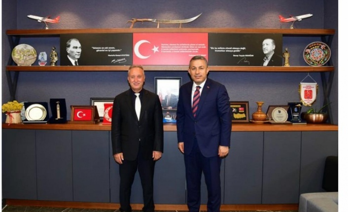 Vali Şahin, Dr. Topsakal'ı Ziyaret Etti