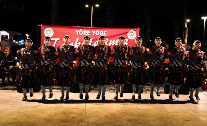 AKÇAABAT’TA YAZ AKŞAMLARI “YÖRE YÖRE TÜRKÜLERİMİZ” İLE RENKLENDİ