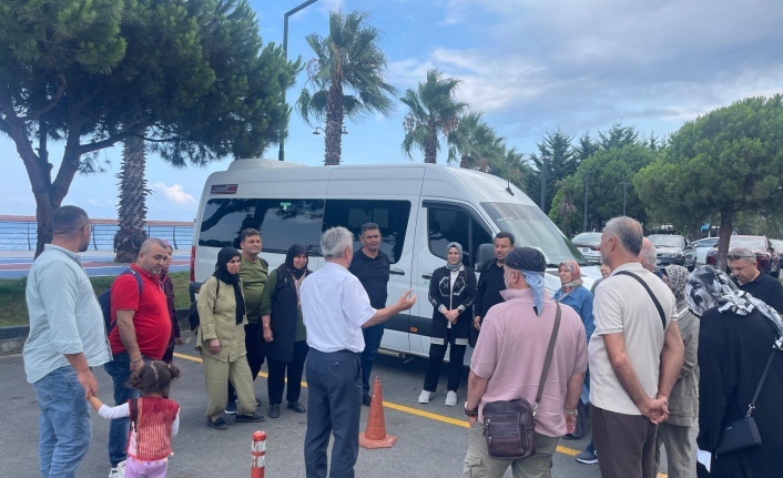 Antalya’dan Geldiler, Tarihi Ortamahalle’ye Hayran Kaldılar