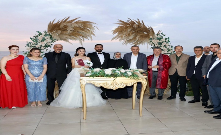 Bağcı ve Özer Ailelerinin Mutlu Günü