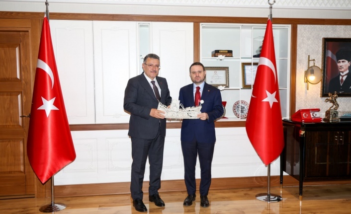 BAKAN GÜRLEK’TEN TRABZON BÜYÜKŞEHİR BELEDİYESİ’NE ZİYARET