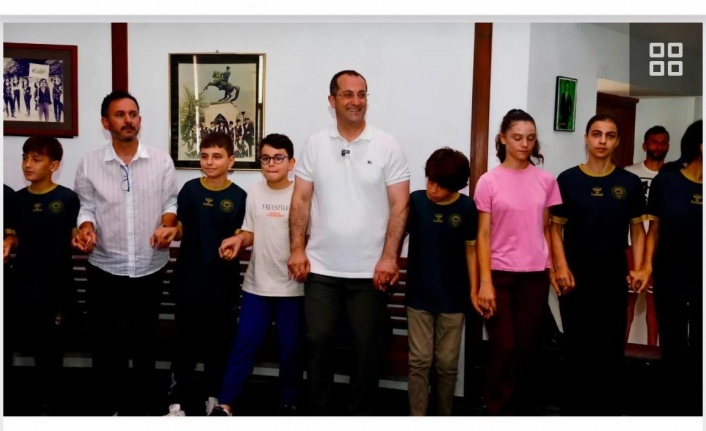 Başkan Ekim Gençlerle Bir Araya Geldi