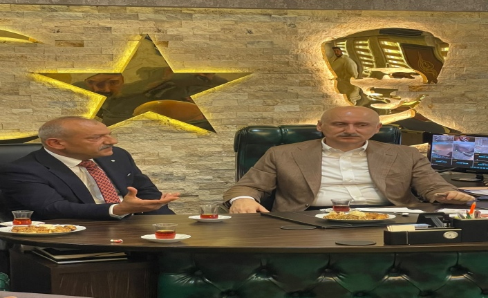 Başkan Karaismailoğlu, Başkan Usta'yı Ziyaret Etti