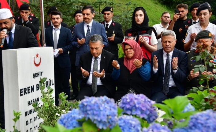 Eren Bülbül Şehadetlerin Yıldönümünde Mezarı Başında Anıldı