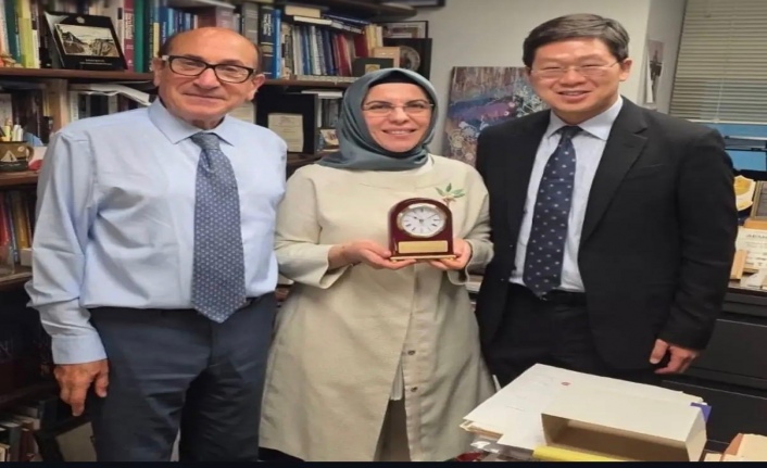 Prof. Dr. Mungan‘a Büyük Onur
