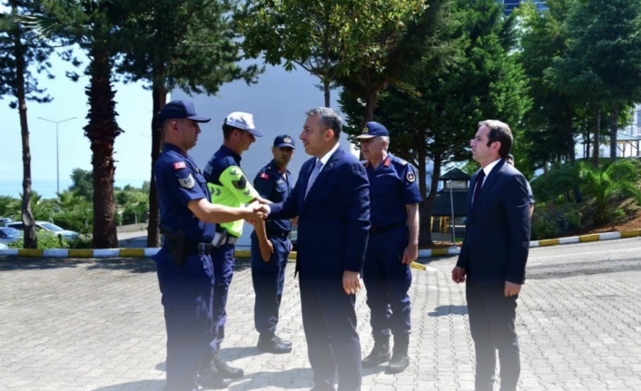 Vali Şahin, Kaymakam Ulusoy ve Bahattin Paşa  jandarma Bölük Komutanı ziyaret ettiler