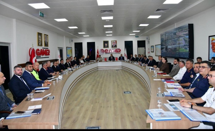 Vali Şahin Topladı