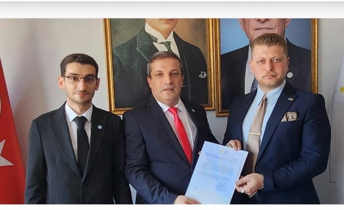 İYİ PARTİ YOMRA'DA YÖNETİM TAMAM