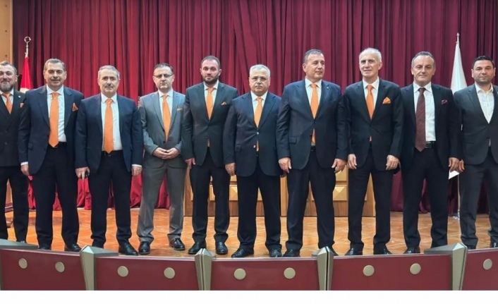 Başkan Çelebi Yönetimini Yeniledi