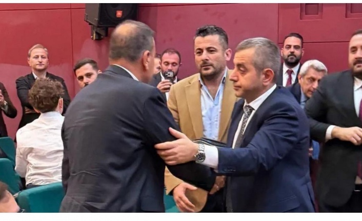 Başkan Çelebi’yi ilk tebrik eden Canbakkal oldu