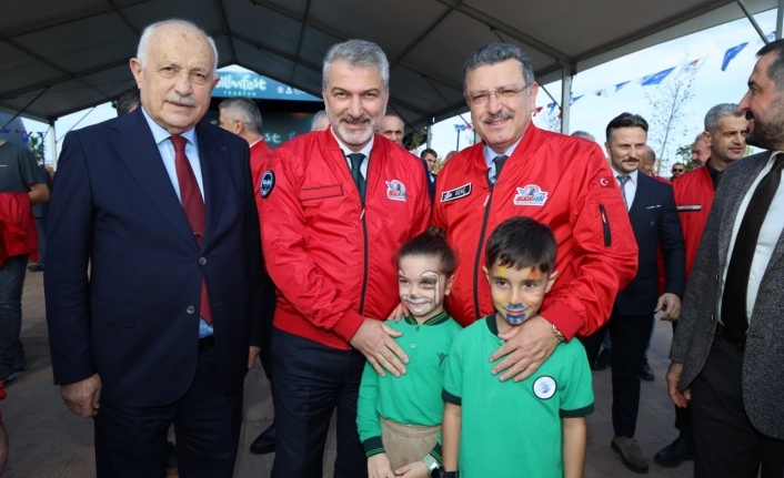 BAŞKAN GENÇ: TAM BAĞIMSIZ TÜRKİYE İÇİN BİLİM VE TEKNOLOJİ ŞART