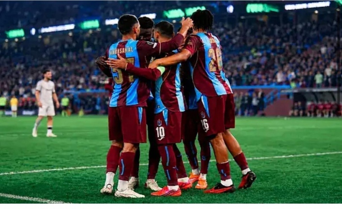 Trabzonspor 2 - 0 Hearts