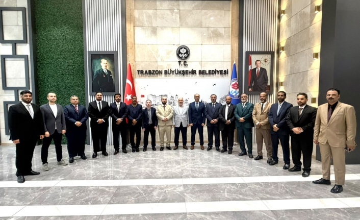 TRABZON’UN VİZYON PROJELERİ UMMAN HEYETİYLE PAYLAŞILDI