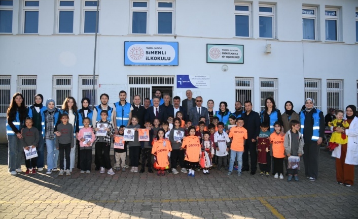 BÜYÜKŞEHİR ŞALPAZARI'NDA ÖĞRENCİLERİ SEVİNDİRDİ