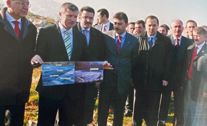 Deniz’e Çöp Döktürmeyen eski Bakan Pepe.