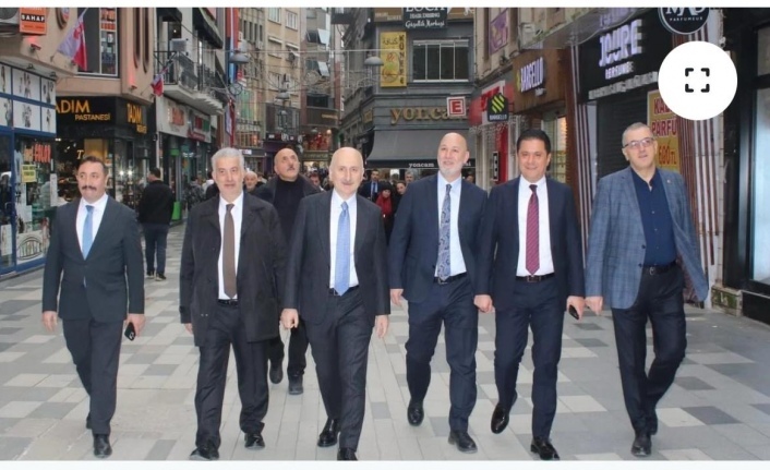 Milletvekilleri uzun sokak’ı arşınladılar.