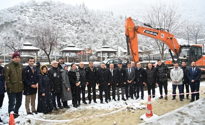 BÜYÜKŞEHİR’DEN MAÇKA’DA ATIK SORUNUNA NEŞTER
