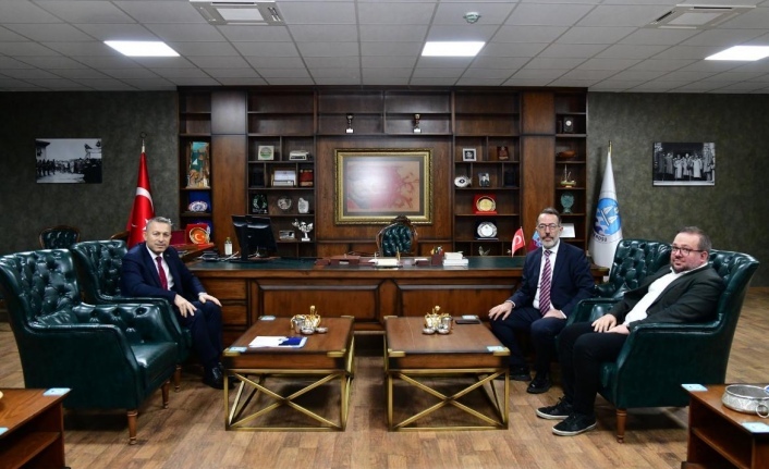 Trabzon Valisi Şahin Trabzon barosu’nu ziyaret etti