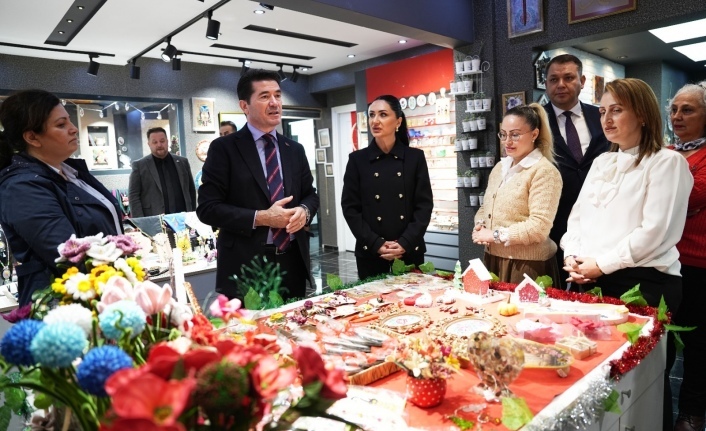 BAŞKAN KAYA, DÜNYA EMEKÇİ KADINLAR GÜNÜ’NÜ KUTLADI