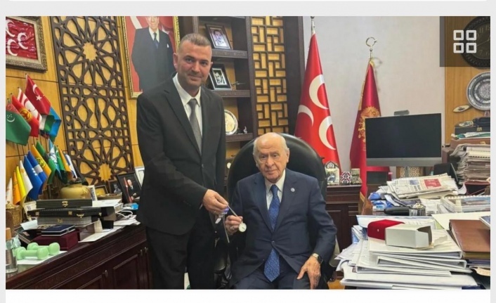 Başkan Sivrikaya Genel Başkan bahçeli’yi ziyaret etti.