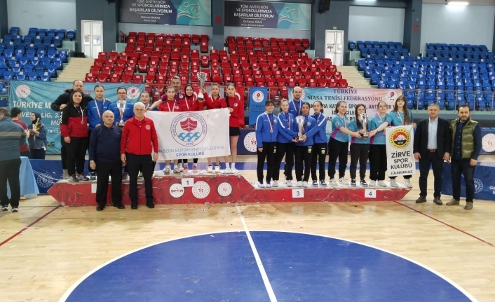BÜYÜKŞEHİR MASA TENİSİNDE 1. LİG’E YÜKSELDİ