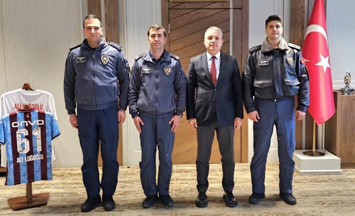 Havacı polisler il emniyet müdürü Loğoğlu’nu ziyaret ettiler.