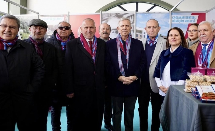 Başkan yavaş ortahisar Belediye standında.